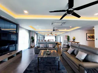 Condo en venta de 4 habitaciones en Bang Lamung, Chonburi