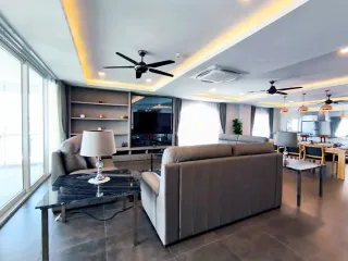 Condo en venta de 4 habitaciones en Bang Lamung, Chonburi