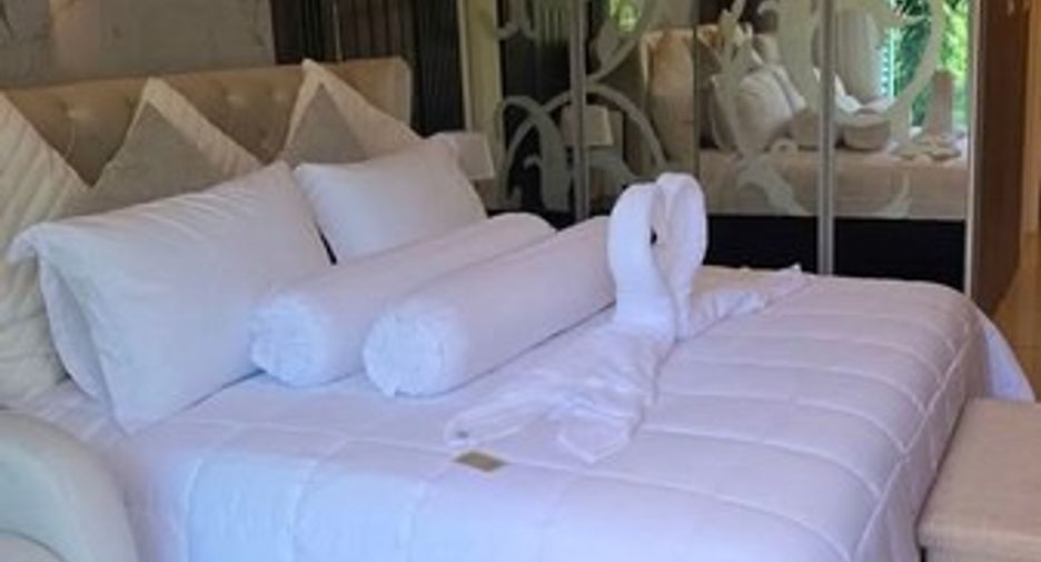 For sale 1 bed condo in Bang Lamung, Chonburi