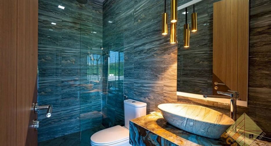 Haus zum Kauf mit 5 Zimmer in Bang Lamung, Chonburi