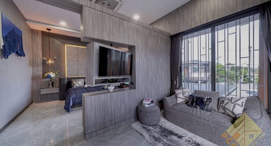 Haus zum Kauf mit 5 Zimmer in Bang Lamung, Chonburi