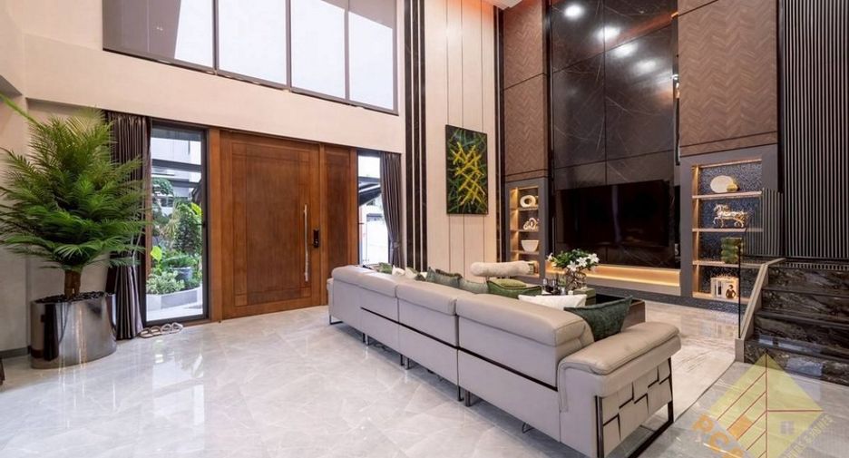 Haus zum Kauf mit 5 Zimmer in Bang Lamung, Chonburi