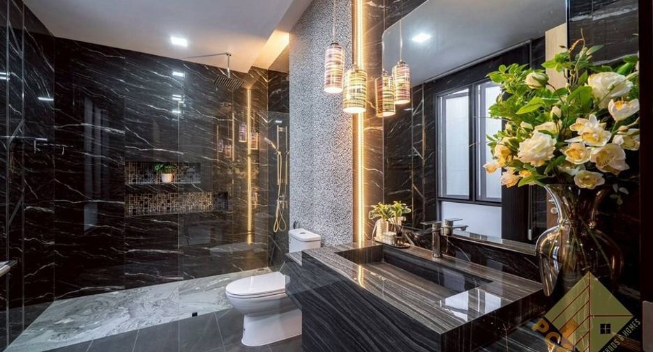 Haus zum Kauf mit 5 Zimmer in Bang Lamung, Chonburi