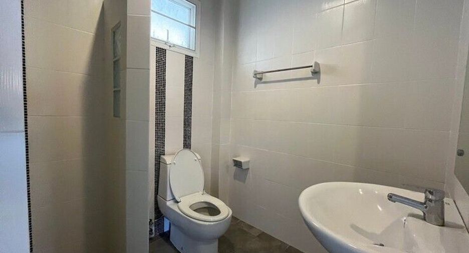 For rent 3 bedrooms house in Doi Saket, Chiang Mai