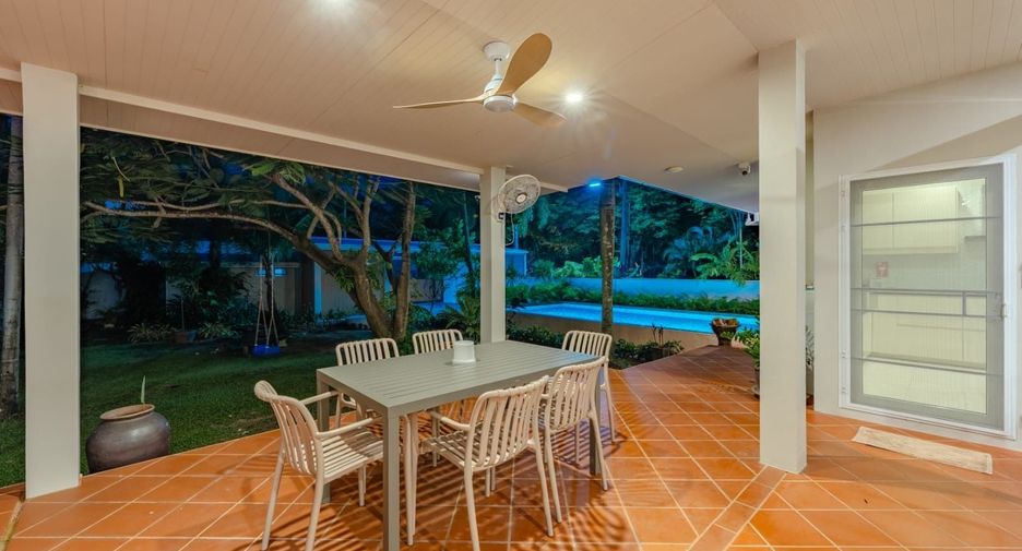 For sale and for rent 4 bedrooms villa in Mueang Phuket, Phuket