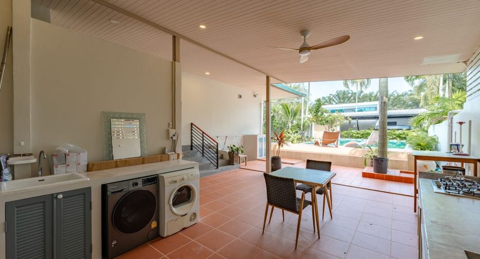 For sale and for rent 4 bedrooms villa in Mueang Phuket, Phuket