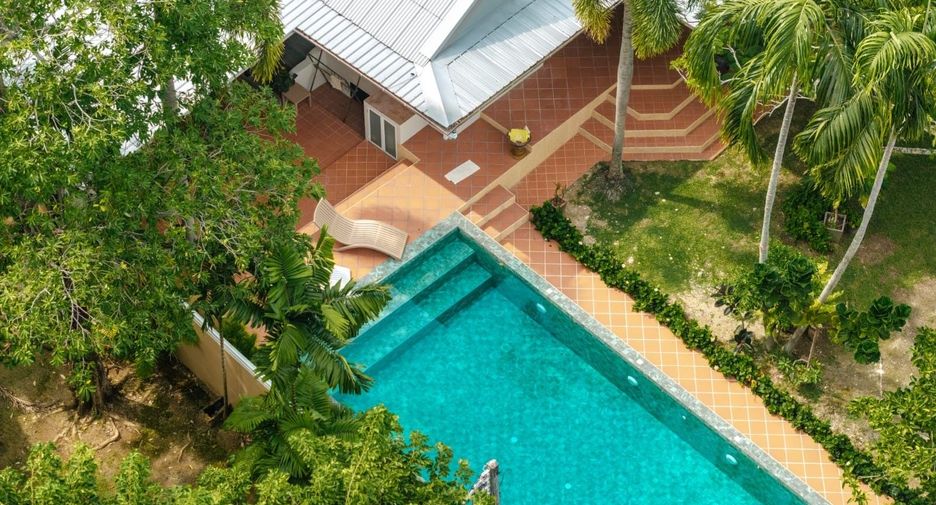 For sale and for rent 4 bedrooms villa in Mueang Phuket, Phuket