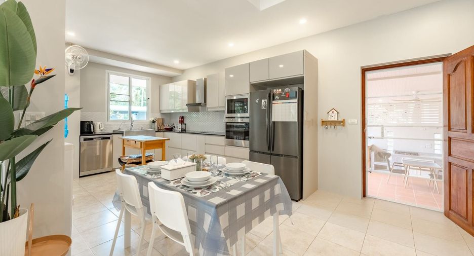 For sale and for rent 4 bedrooms villa in Mueang Phuket, Phuket