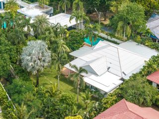 For sale and for rent 4 bedrooms villa in Mueang Phuket, Phuket