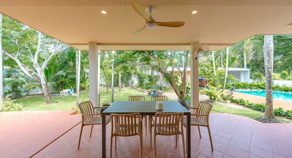 For sale and for rent 4 bedrooms villa in Mueang Phuket, Phuket