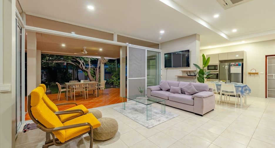 For sale and for rent 4 bedrooms villa in Mueang Phuket, Phuket