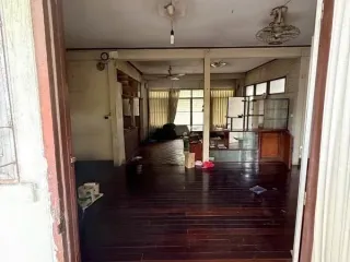 Casa en alquiler de 2 habitaciones en Watthana, Bangkok