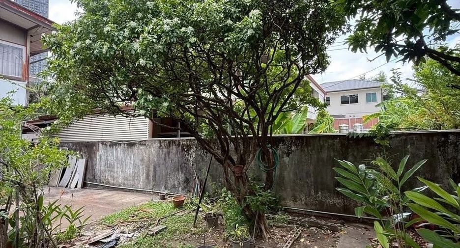 Casa en alquiler de 2 habitaciones en Watthana, Bangkok