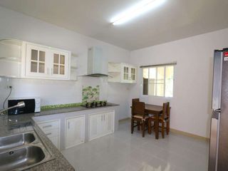 Casa en alquiler de 3 habitaciones en San Kamphaeng, Chiang Mai