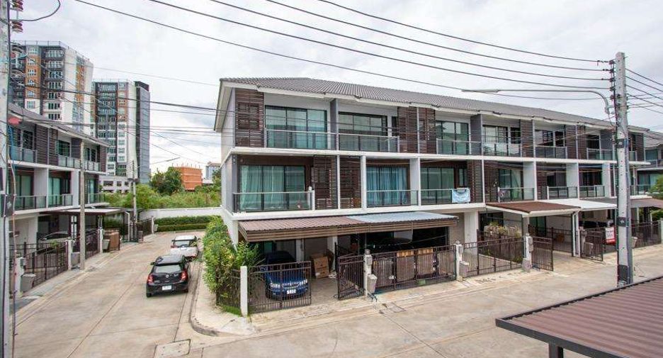 Casa en alquiler de 4 habitaciones en Mueang Chiang Mai, Chiang Mai