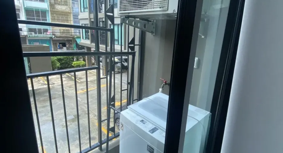 For rent studio condo in Bangkok Noi, Bangkok