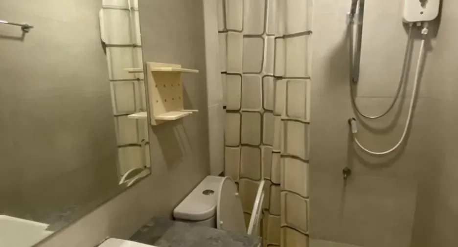 For rent studio condo in Bangkok Noi, Bangkok