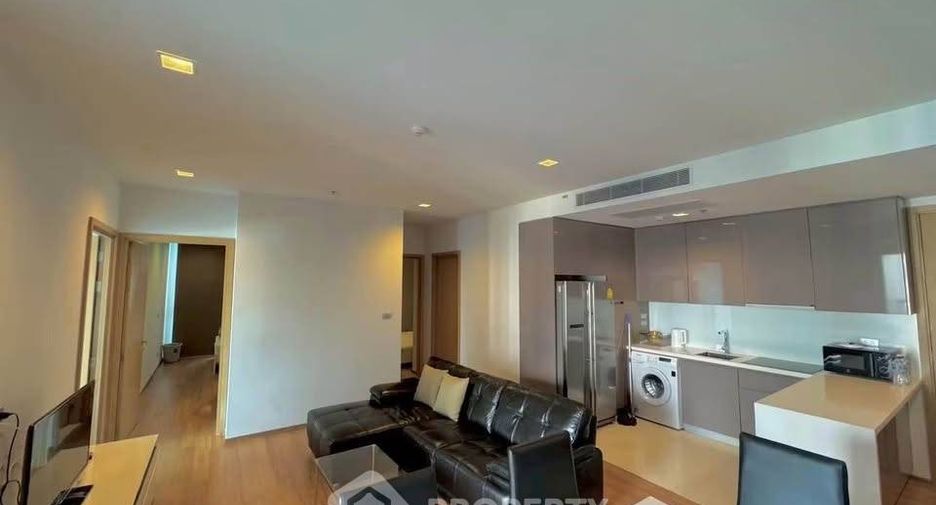 For sale 3 bedrooms condo in Khlong Toei, Bangkok
