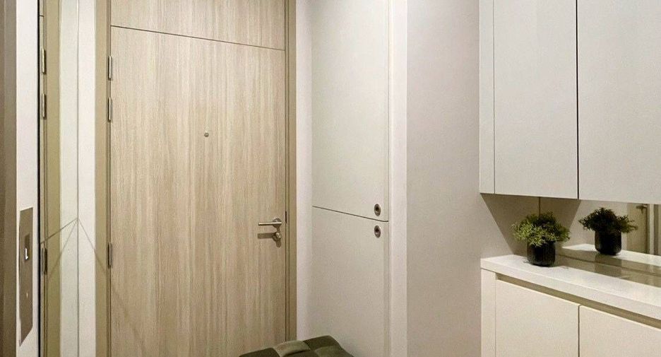 For sale 1 bed condo in Pathum Wan, Bangkok