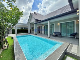 Haus zum Kauf mit 3 Zimmer in Bang Lamung, Chonburi