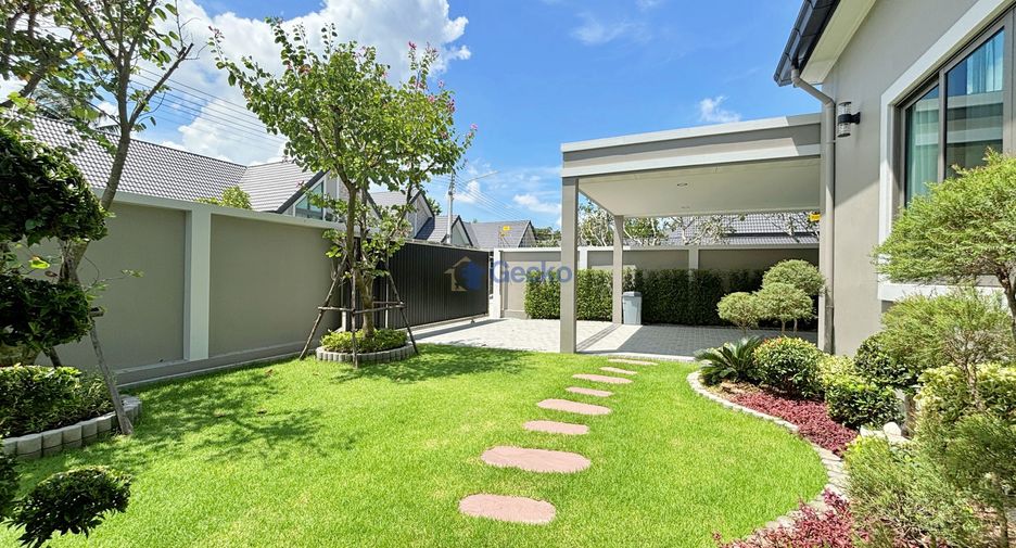 Haus zum Kauf mit 4 Zimmer in Bang Lamung, Chonburi