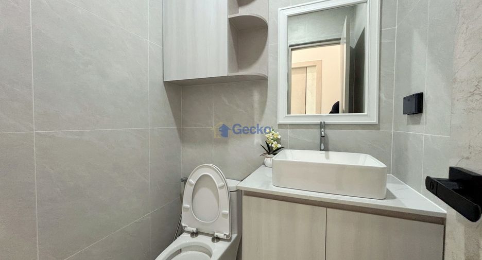 Haus zum Kauf mit 4 Zimmer in Bang Lamung, Chonburi