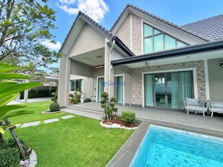 Haus zum Kauf mit 4 Zimmer in Bang Lamung, Chonburi