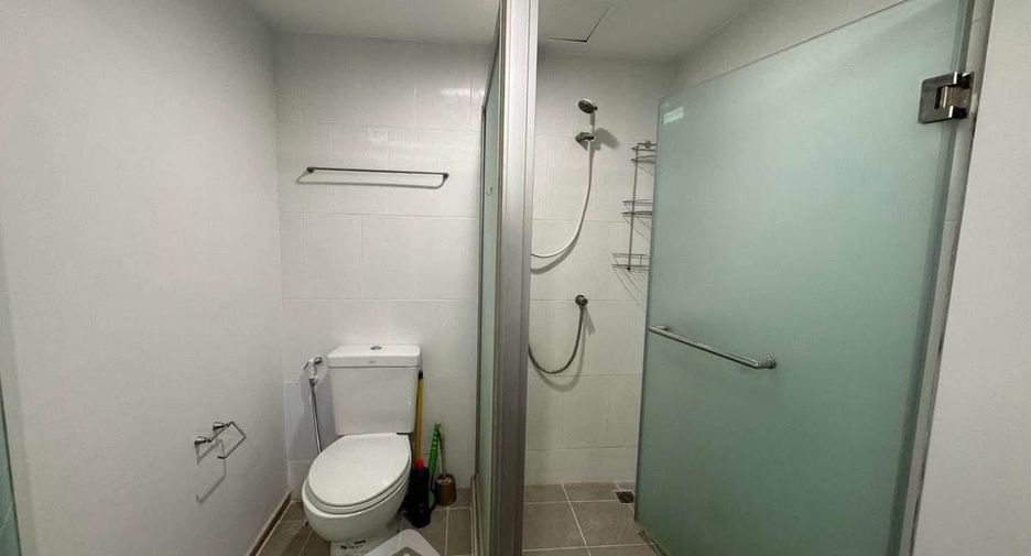 For rent 2 ベッドルーム condo in Thon Buri, Bangkok