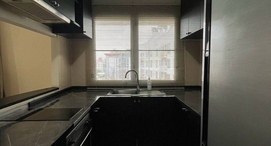 For rent 1 bed apartment in Watthana, Bangkok