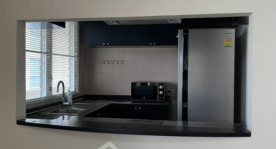 For rent 1 bed apartment in Watthana, Bangkok