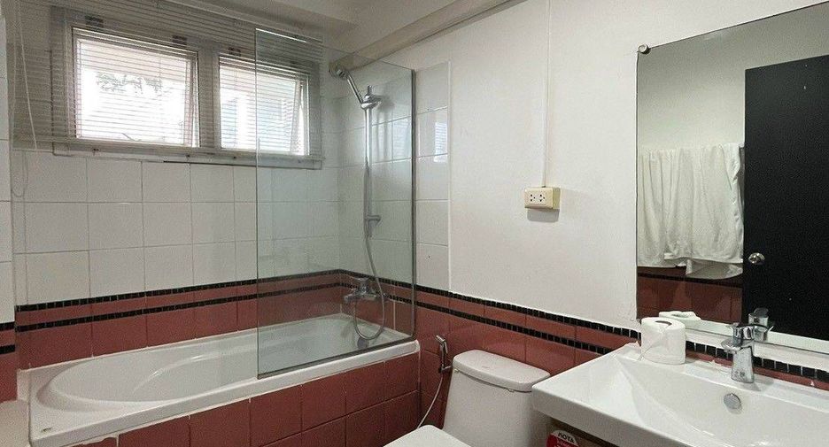 For rent 1 bed apartment in Watthana, Bangkok