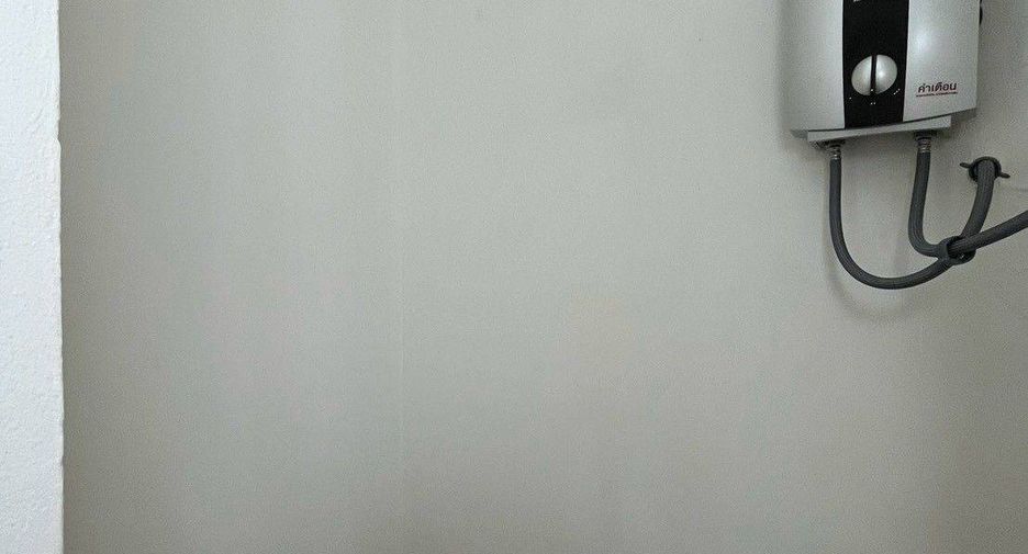 For rent 3 bedrooms apartment in Watthana, Bangkok
