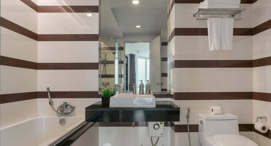 Apartamento en alquiler de 1 habitaciones en Watthana, Bangkok