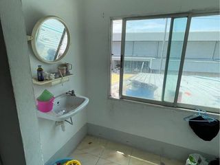 Casa adosada en alquiler de 6 habitaciones en Ban Bueng, Chonburi
