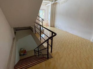 Casa adosada en alquiler de 6 habitaciones en Ban Bueng, Chonburi
