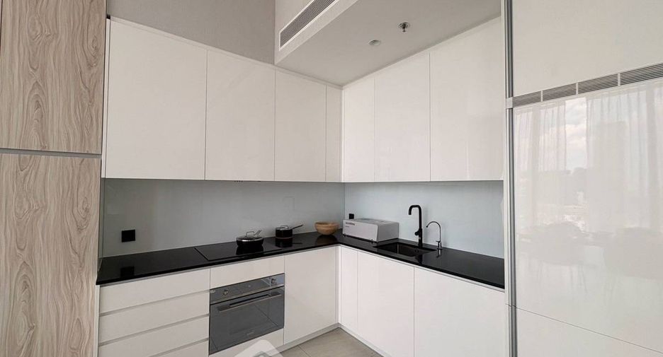 For rent 2 ベッドルーム condo in Sathon, Bangkok