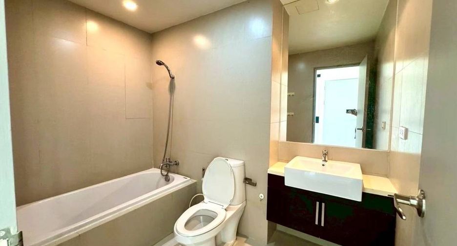 For rent 1 bed condo in Watthana, Bangkok