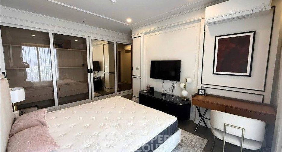 For rent 3 bedrooms condo in Khlong Toei, Bangkok