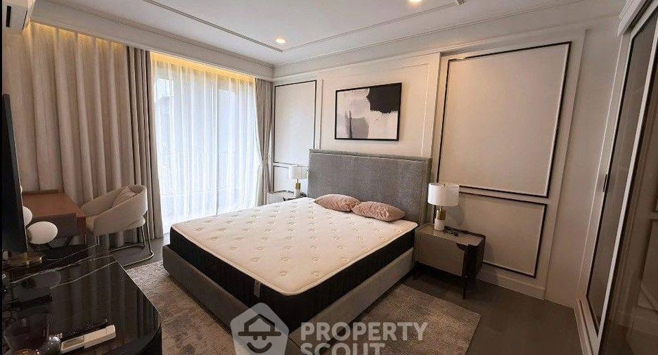 For rent 3 bedrooms condo in Khlong Toei, Bangkok