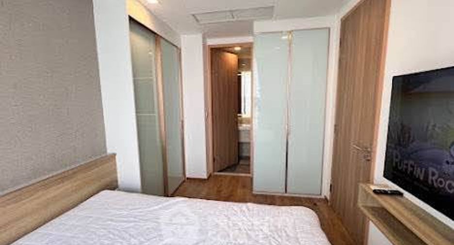 Condo en alquiler de 3 habitaciones en Watthana, Bangkok