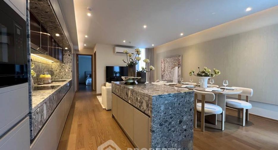 For rent 2 bedrooms condo in Khlong Toei, Bangkok