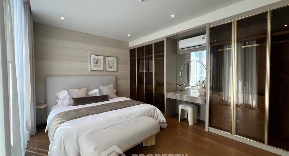 For rent 2 bedrooms condo in Khlong Toei, Bangkok