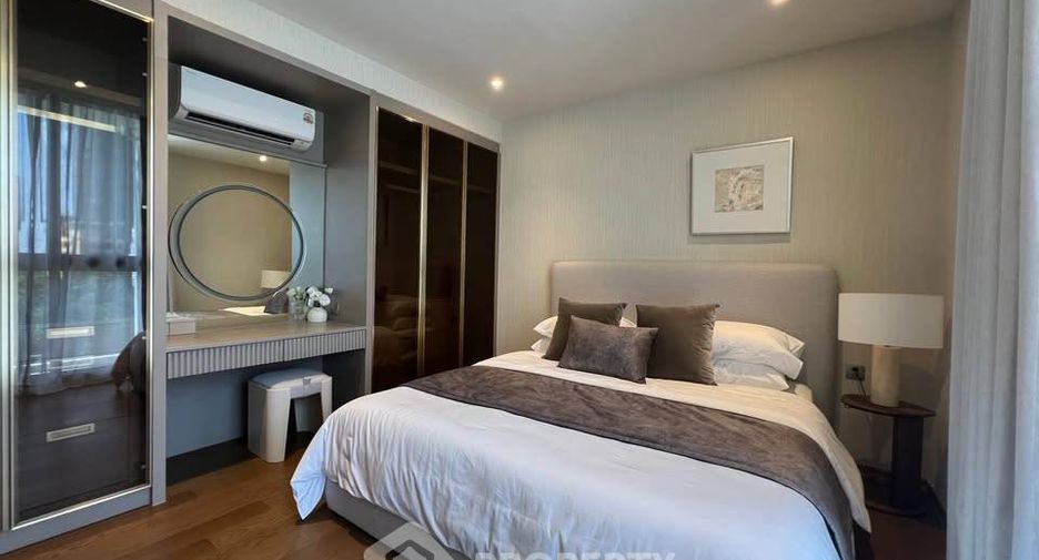 For rent 2 bedrooms condo in Khlong Toei, Bangkok