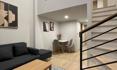 Wohnung zur Miete mit 1 Zimmer in Bang Rak, Bangkok