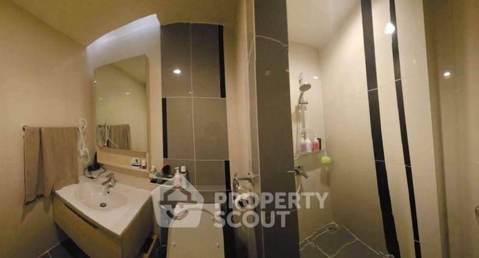 For rent 2 bedrooms condo in Suan Luang, Bangkok