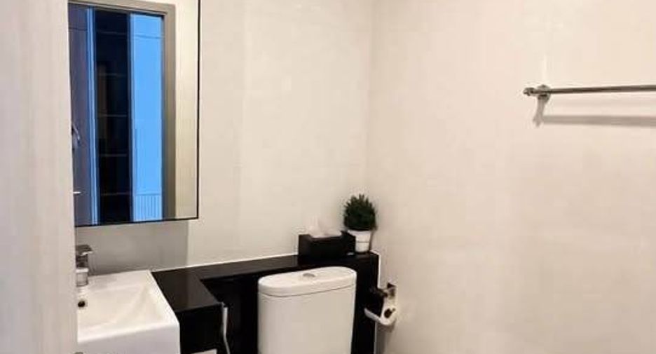 For rent 2 bedrooms condo in Bangkok Yai, Bangkok