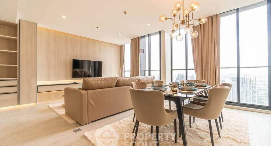 À louer 2 chambres condo à Pathum Wan, Bangkok