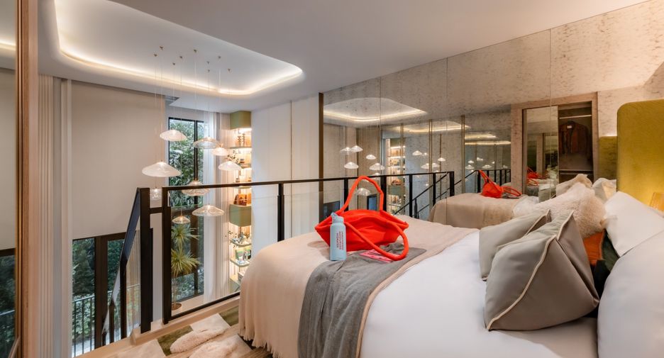 For sale 2 bedrooms condo in Khlong San, Bangkok