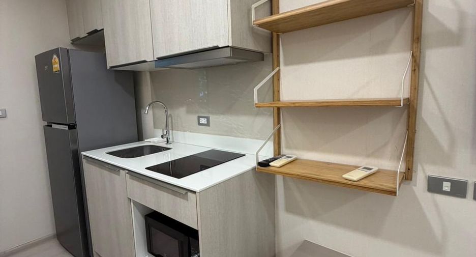 For sale 1 bed condo in Khlong Toei, Bangkok