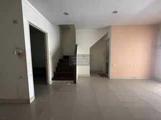 For sale 4 bedrooms townhouse in Lam Luk Ka, Pathum Thani